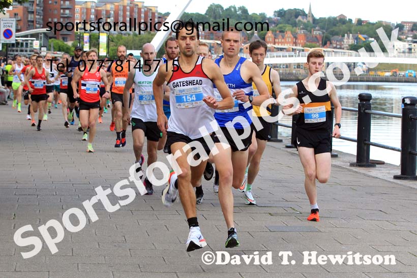 The 2022 Bridges of the Tyne 5 Mile (organised Tyne Bridge Harriers), Quayside, Newcastle, Tuesday, July 5th. Photo: David T. Hewitson/Sports for All Pics